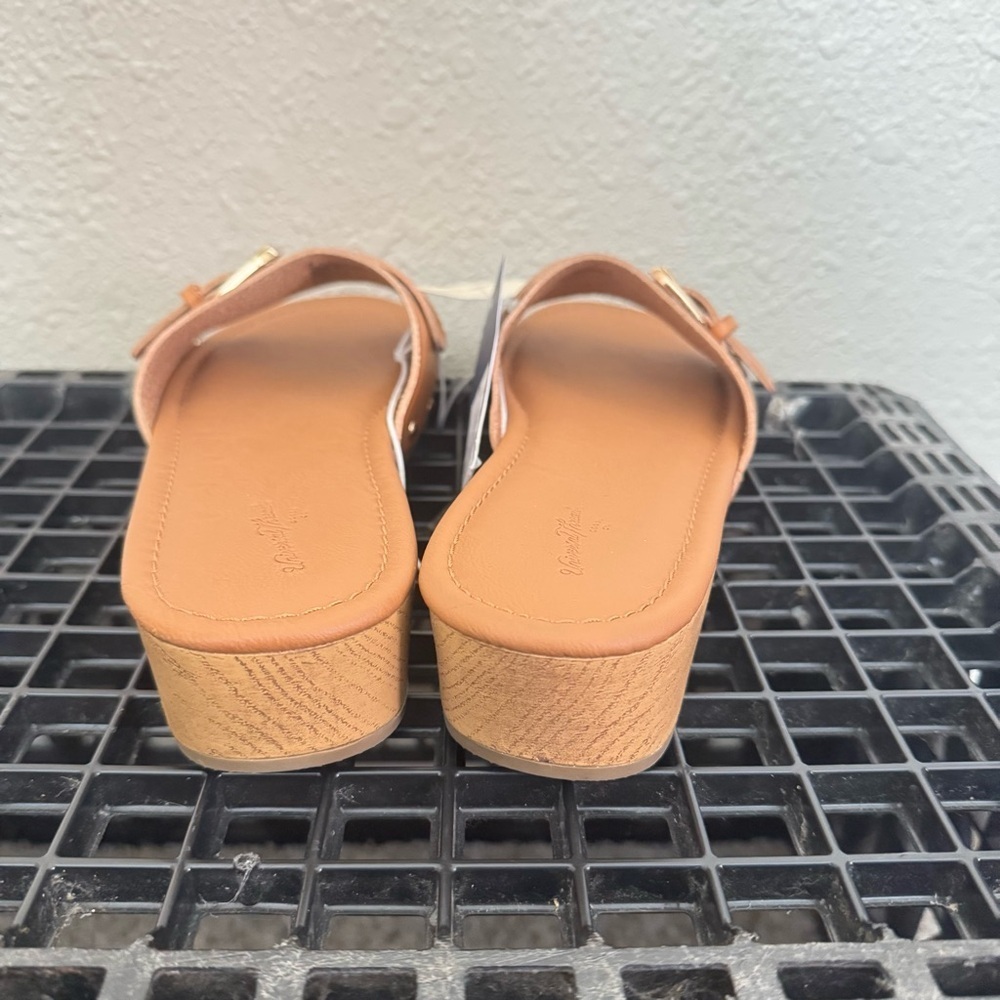 Universal Thread Kora Faux Wood Bottom Sandals in Cognac Sz 8 - Picture 8 of 8